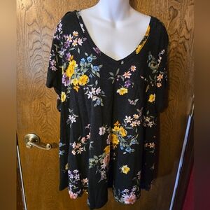 Torrid Classic Slub V-Neck Pocket Tee, size 4